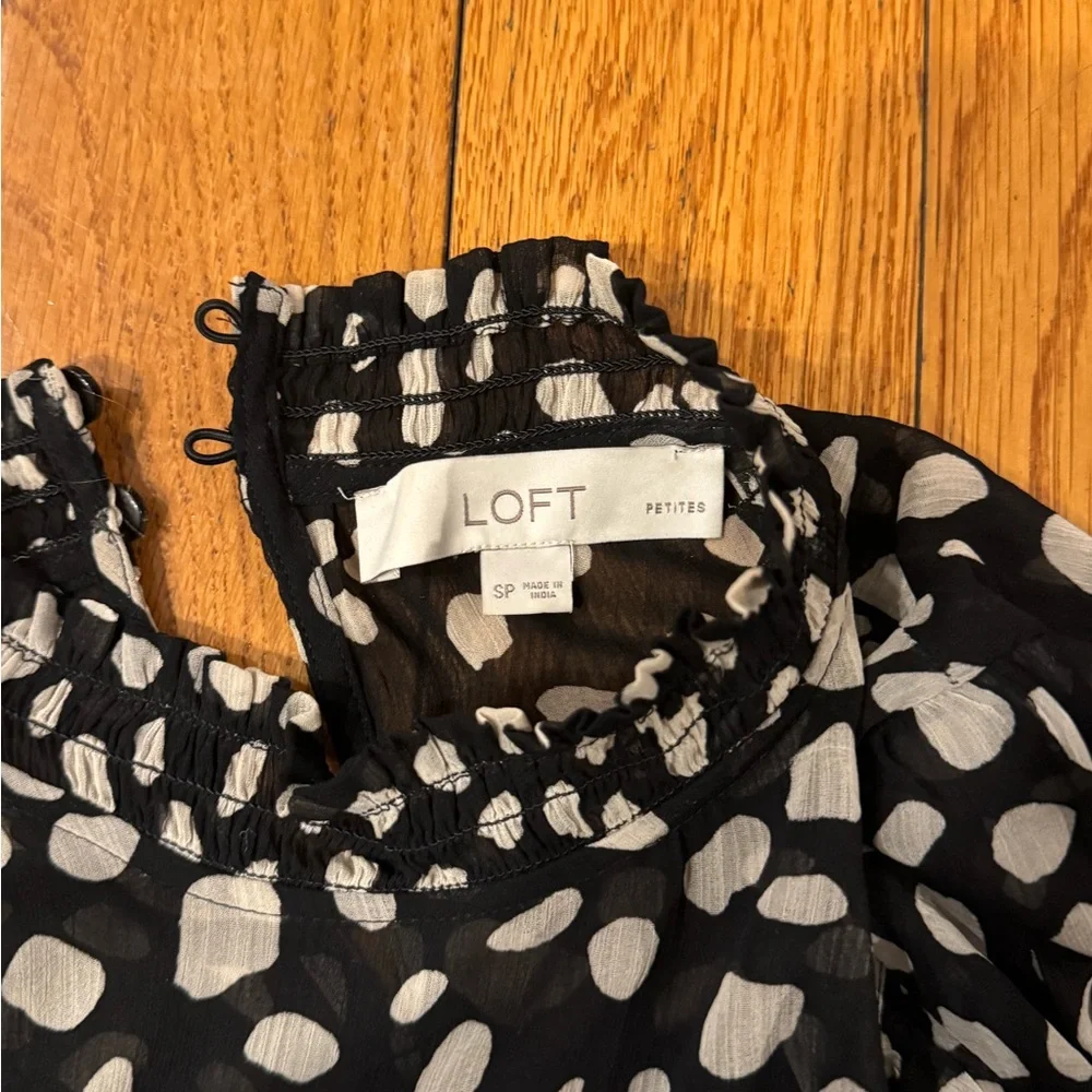 LOFT blouse - Picture 4 of 4